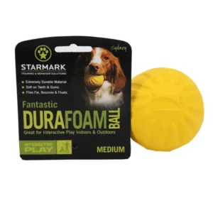 Fantastic Durafoam Ball Gelb (M) Gelber Spielball aus Schaumstoff für Hunde. Der robuste und schwimmfähige Softball schont die Zähne und findet in den verschiedensten Spiel- und Sportarten Anwendung. In zwei Größen erhältlich. Fantastic Durafoam Ball Gelb für Hunde Der Fantastic Durafoam Ball ist ein Hundespielzeug aus softem aber trotzdem sehr widerstandsfähigen Schaumstoff. Dies schont die Zähne des Hundes und reduziert die Verletzungsgefahr während des Spielens. Ob zum klassischen Ballspiel mit dem Hund oder Apportieren, der Fantastic Durafoam Ball fördert das interaktive Spiel. Da er auf dem Wasser schwimmt, ist er auch für den gemeinsamen Wassersport geeignet. In den Farben Gelb, Blau und Lila erhältlich.