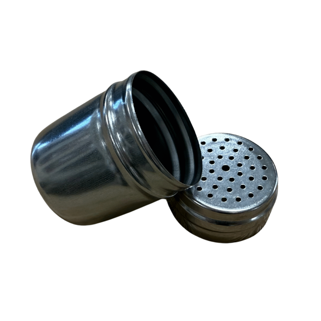 Unsere Odor Delivery Devices (ODDs) sind die perfekte Ergänzung für das professionelle Spürhundetraining – ob im Nosework, bei Behörden oder im zivilen Bereich. Entwickelt gemeinsam mit Spezialisten und passionierten Hundeführern, bieten diese Metallbehälter maximale Flexibilität und Sicherheit im Trainingsalltag.